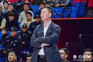 星空体育官方网站-媒体人：刘维伟不会指挥今晚的G2 他在青岛队的执教生涯已经结束