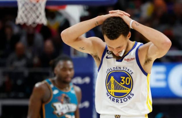 内外线防守被活塞捅穿 卫冕冠军到底怎么了？