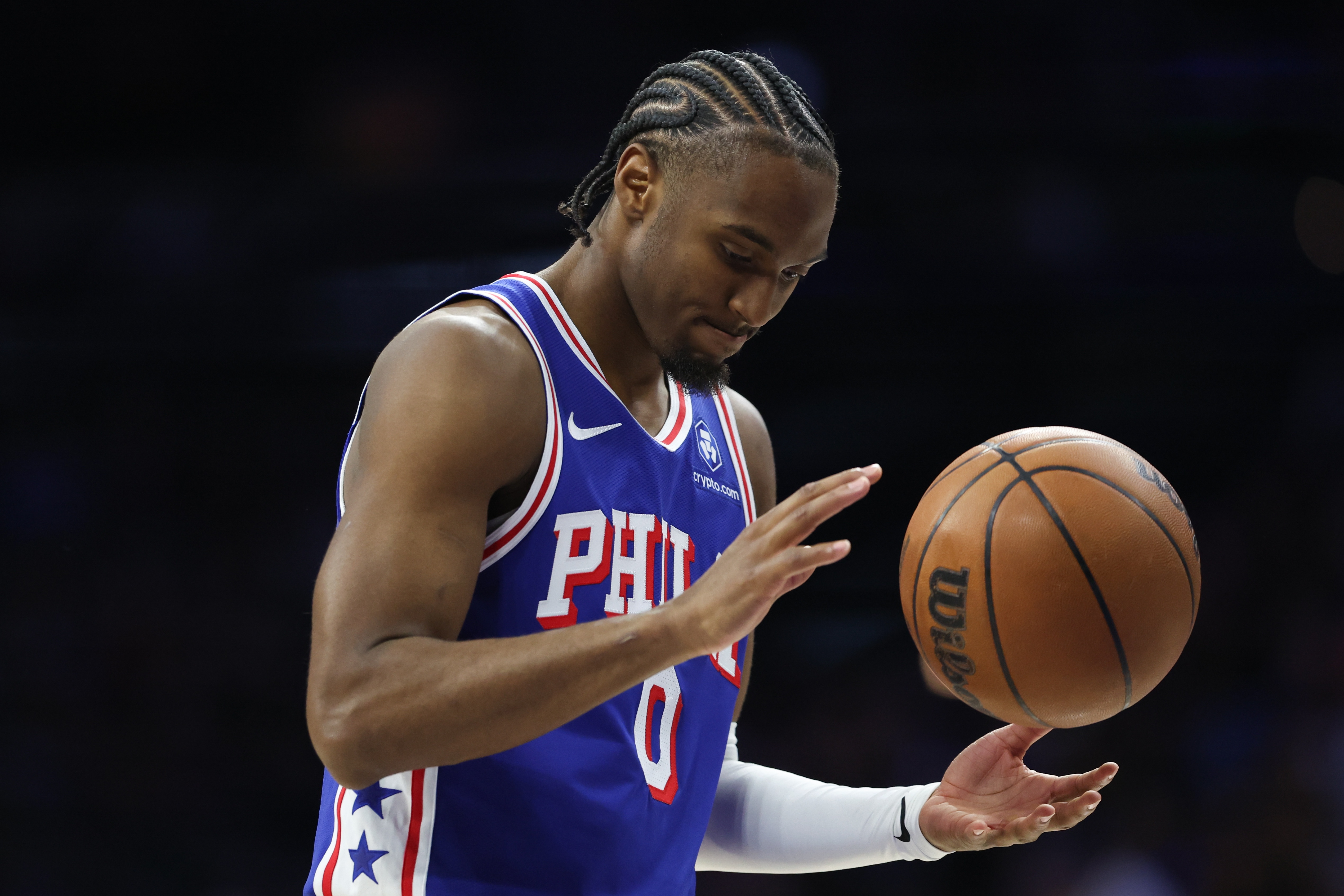 星空体育平台-马克西谈漏判干扰球：裁判没跟我做任何解释 我一心想加时赛赢球